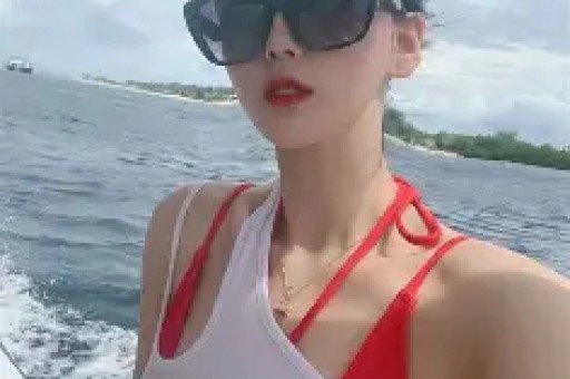 刘晓庆五一现身河南不要一分钱出场费只为宣传名胜古迹 刘晓庆五一现身河南不要一分钱出场费只为宣传名胜古迹
